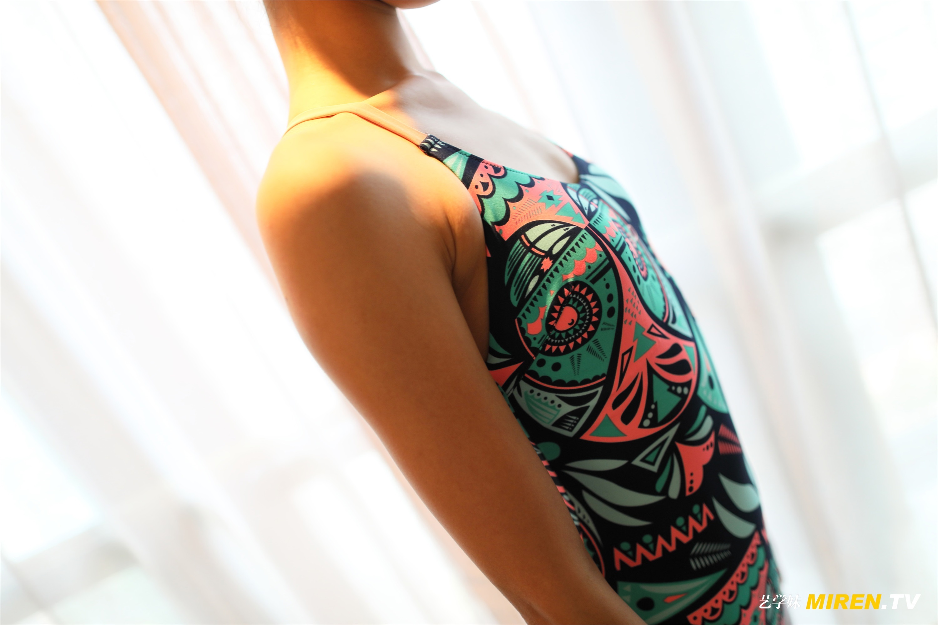 ROSI艺学妹 2020.01.04 NO.038